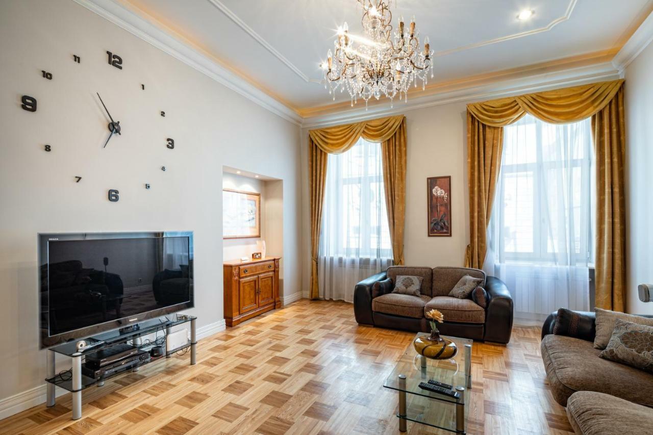Old Riga 2 Bedroom Vecpilsetas Street Apartment Exterior photo
